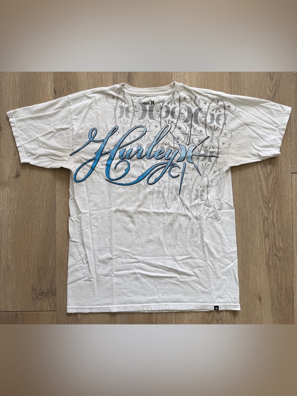 Vtg Hurley Mens M White Cotton Knit Graphic Logo Crew Neck Short Sleeve T-Shirt